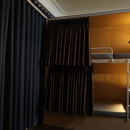 Covent Garden Hotel Хошимин Экстерьер фото